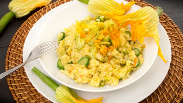 Risotto allo zafferano e zucchine in fiore